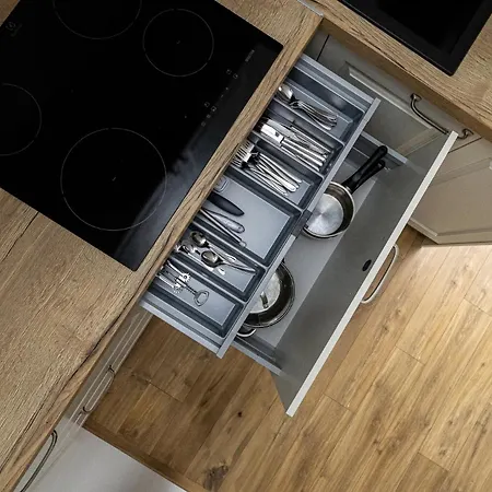 Newly Built With Parking, By Cohost *