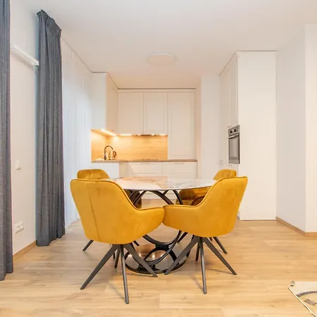 Newly Built With Parking, By Cohost Appartement Klaipėda