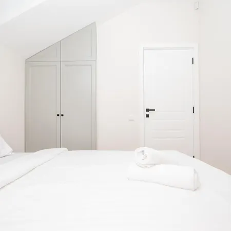 Newly Built With Parking, By Cohost