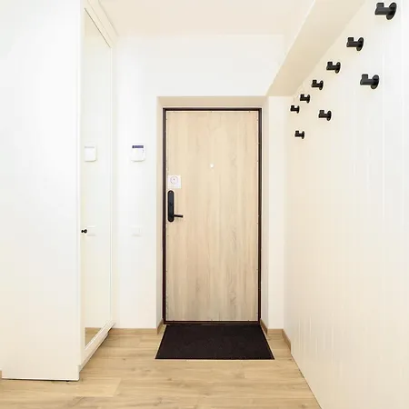 Newly Built With Parking, By Cohost Appartement