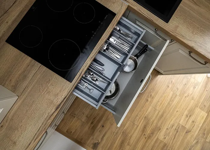 Newly Built With Parking, By Cohost *