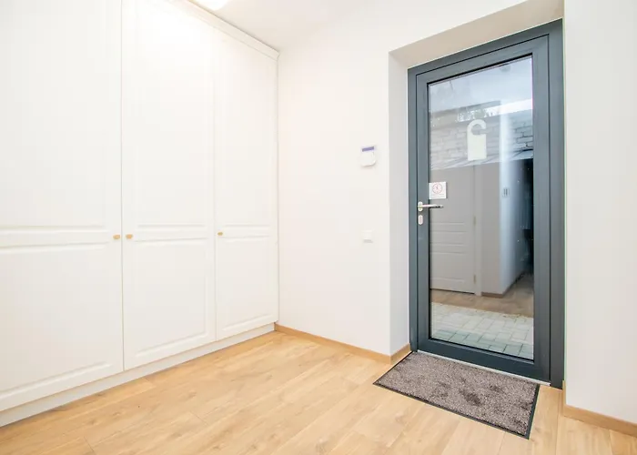 Διαμέρισμα Newly Built With Parking, By Cohost Κλαϊπέντα