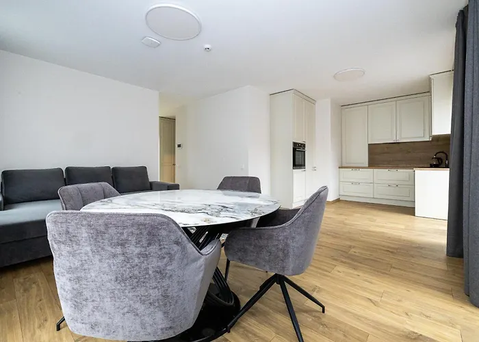 Διαμέρισμα Newly Built With Parking, By Cohost