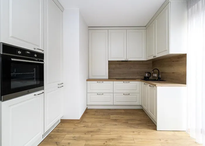 Newly Built With Parking, By Cohost Διαμέρισμα *