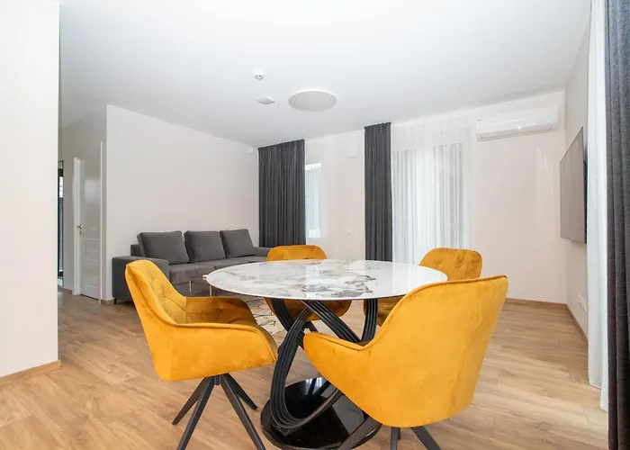 Διαμέρισμα Newly Built With Parking, By Cohost *