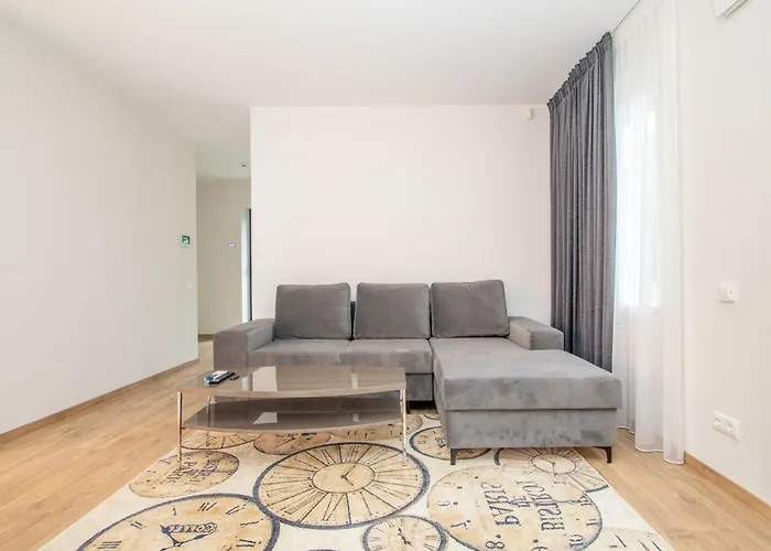 Διαμέρισμα Newly Built With Parking, By Cohost Κλαϊπέντα