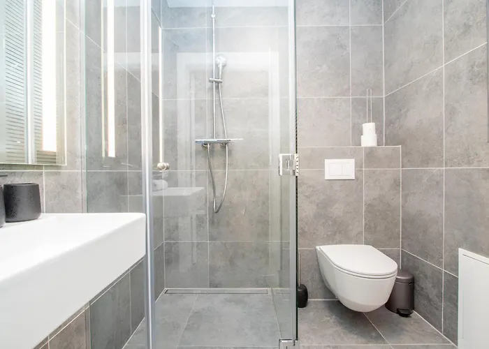 Newly Built With Parking, By Cohost